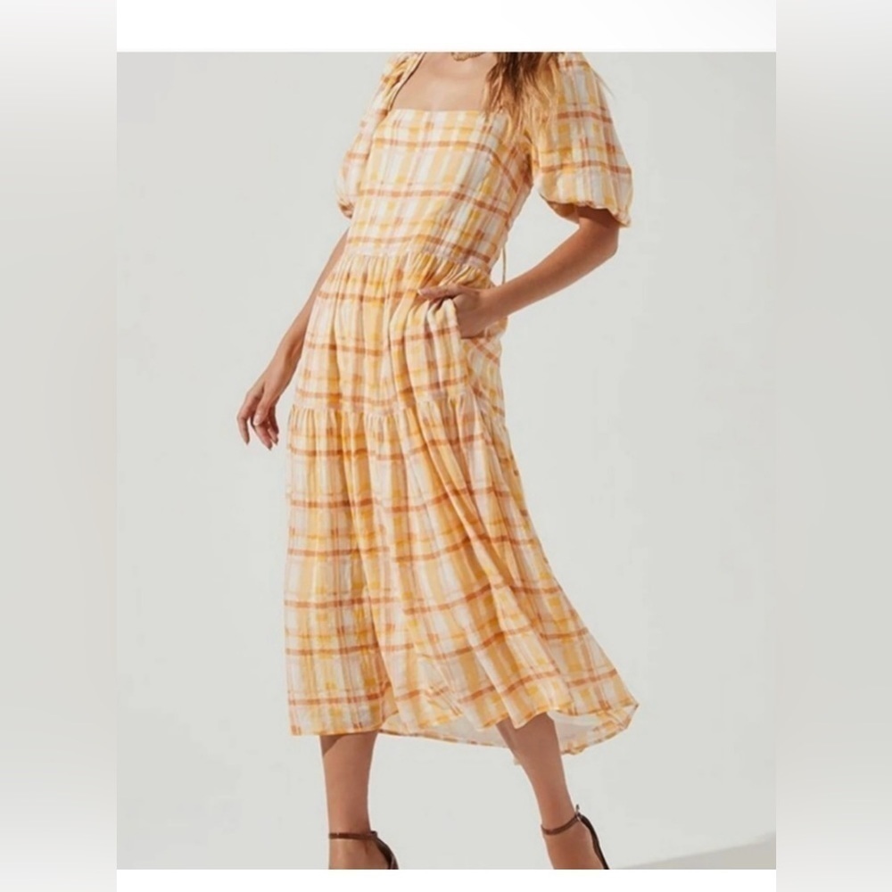 ASTR The Label Yellow Plaid Puff Sleeve Tiered Open Back Midi Dress Cottage M - Picture 3 of 9